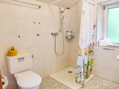 Ein Badezimmer in der Unterkunft Apartment Beim Thor Gross by Interhome