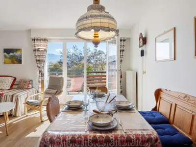 Ein Sitzbereich in der Unterkunft Apartment Armorial Ouest 51 by Interhome