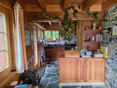 Küche/Küchenzeile in der Unterkunft Chalet Famicha by Jolidi