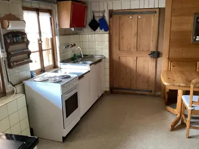 Küche/Küchenzeile in der Unterkunft Apartment Mannried 2 1-2-Zimmerwohnung Rustikal by Interhome