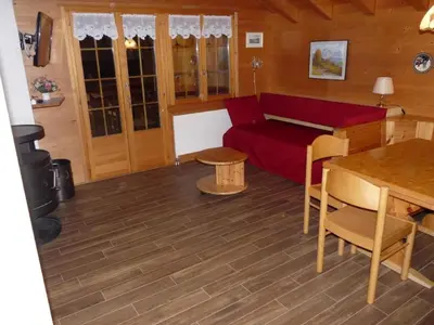 Ein Sitzbereich in der Unterkunft Apartment Chalet Kiefer by Interhome