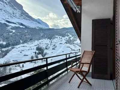 Ein allgemeiner Bergblick oder ein Berglick von der Ferienwohnung aus