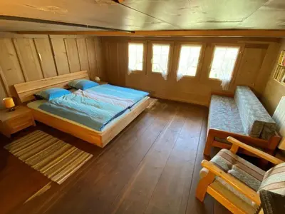 Ein Bett oder Betten in einem Zimmer der Unterkunft Holiday Home Schönenmatte by Interhome