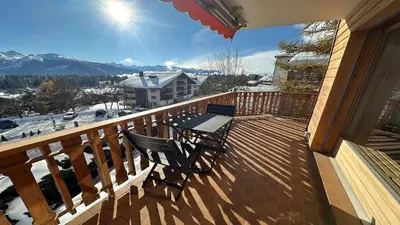 Ein allgemeiner Bergblick oder ein Berglick von der Ferienwohnung aus