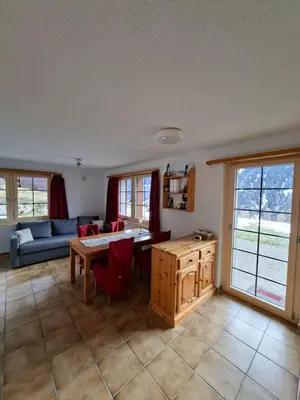 Ein Sitzbereich in der Unterkunft Studio Chalet Edelweiss