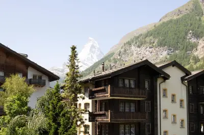 Ein allgemeiner Bergblick oder ein Berglick von der Ferienwohnung aus
