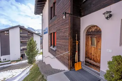 Ein allgemeiner Bergblick oder ein Berglick von der Ferienwohnung aus