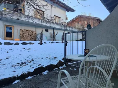 Das Gebäude in dem sich die Ferienwohnung befindet