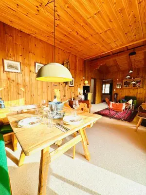 Ein Sitzbereich in der Unterkunft Chalet Sternli 1 - Penthouse Feeling in den Alpen