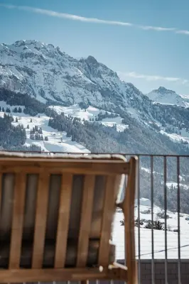 Ein allgemeiner Bergblick oder ein Berglick von der Ferienwohnung aus