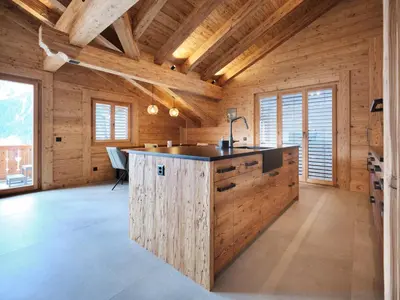 Küche/Küchenzeile in der Unterkunft Secret Place Luxury Top Floor with Jacuzzi a Dream in Old Wood