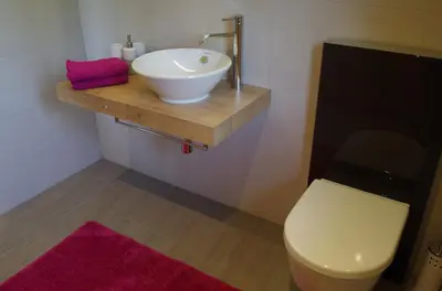Ein Badezimmer in der Unterkunft Chalet Galenblick