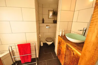 Ein Badezimmer in der Unterkunft Jungfrau Views Apartment