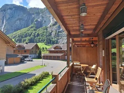 Ein allgemeiner Bergblick oder ein Berglick von der Ferienwohnung aus