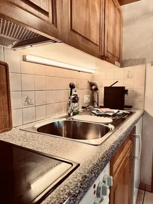 Küche/Küchenzeile in der Unterkunft Gemütliches Apartment Rosa an der Langlaufloipe