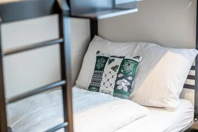 Ein Bett oder Betten in einem Zimmer der Unterkunft Alpine black Pearl - modern & stylish by Inspiringplaces Zermatt