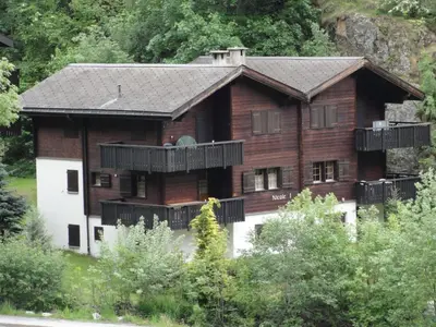 Das Gebäude in dem sich die Ferienwohnung befindet