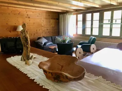 Ein Sitzbereich in der Unterkunft Apartment Chalet Ried by Interhome