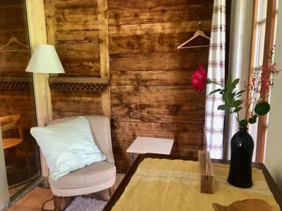 Ein Sitzbereich in der Unterkunft Apartment Chalet Ried by Interhome