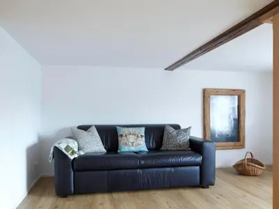Ein Sitzbereich in der Unterkunft Apartment Schwarzhorn by Interhome