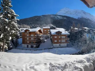 Ein allgemeiner Bergblick oder ein Berglick von der Ferienwohnung aus