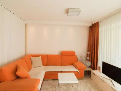 Ein Sitzbereich in der Unterkunft Apartment Haus Cristal by Interhome