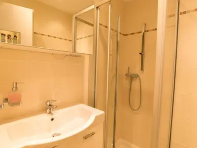 Ein Badezimmer in der Unterkunft Apartment Haus Flaminia by Interhome