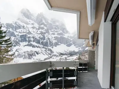 Ein allgemeiner Bergblick oder ein Berglick von der Ferienwohnung aus