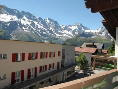 Ein allgemeiner Bergblick oder ein Berglick von der Ferienwohnung aus