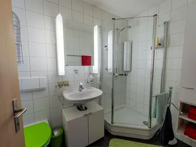Ein Badezimmer in der Unterkunft Apartment Im Obhegli by Interhome