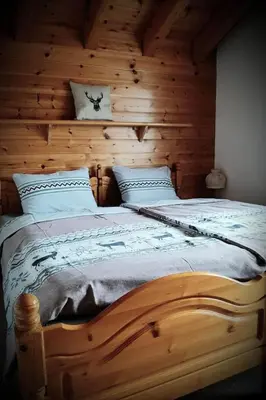 Ein Bett oder Betten in einem Zimmer der Unterkunft Apartment Moosalpe A by Interhome