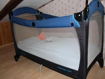 Ein Bett oder Betten in einem Zimmer der Unterkunft Apartment Bärengaden 4-Bettwohnung by Interhome