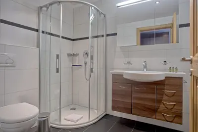 Ein Badezimmer in der Unterkunft Apartment Stotzhalten 4,5 - GRIWA RENT AG