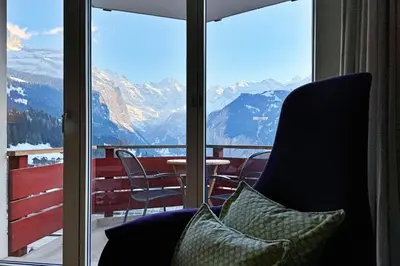 Ein allgemeiner Bergblick oder ein Berglick von der Ferienwohnung aus
