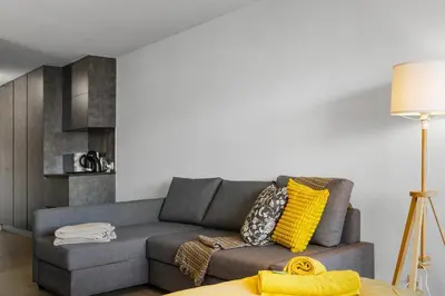 Ein Sitzbereich in der Unterkunft Studio avec balcon & vue dégagée, Anzère centre