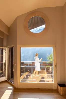 Ein Balkon oder eine Terrasse in der Unterkunft Private Whole-Hotel in Saas-Fee 360 Alpine Views Sauna & Hot Tub