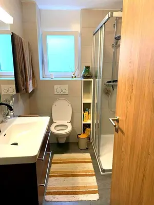 Ein Badezimmer in der Unterkunft Appartement Combalette à Euseigne, au coeur du Val d'Hérens