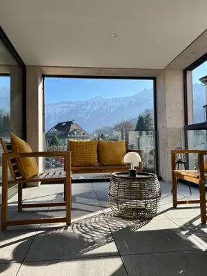 Ein allgemeiner Bergblick oder ein Berglick von der Ferienwohnung aus