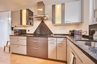 Küche/Küchenzeile in der Unterkunft Chalet in Thun, modern, spacious, perfect location