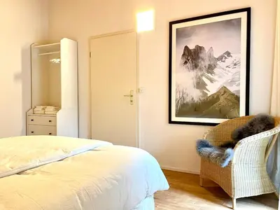 Ein Bett oder Betten in einem Zimmer der Unterkunft Relaxed Loft Stay Between Lake & Mountains