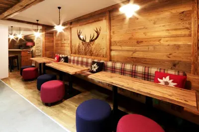 Ein Sitzbereich in der Unterkunft Amber Ski-in/out Hotel & Spa