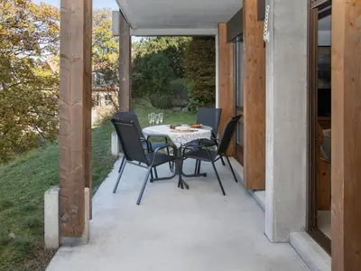 Ein Balkon oder eine Terrasse in der Unterkunft Apartment Primula Apt- B by Interhome