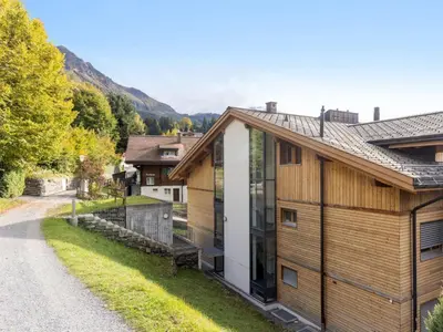 Ein allgemeiner Bergblick oder ein Berglick von der Ferienwohnung aus