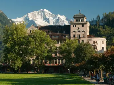 Ein allgemeiner Bergblick oder ein Berglick von der Ferienwohnung aus