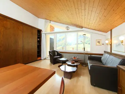 Ein Sitzbereich in der Unterkunft Apartment Ringstrasse Apt 416 by Interhome