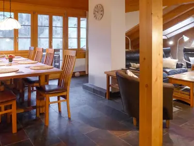 Ein Sitzbereich in der Unterkunft Apartment Chalet Pfingsteggblick by Interhome