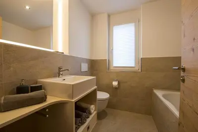 Ein Badezimmer in der Unterkunft Huwetz 2
