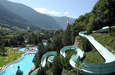 Der Swimmingpool an oder in der Nähe von Römerhof - Hotel with Self Check-in