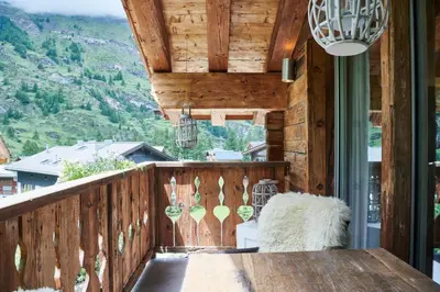 Ein allgemeiner Bergblick oder ein Berglick von des Hotels aus