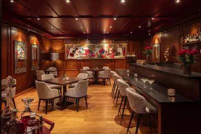 Ein Restaurant oder anderes Speiselokal in der Unterkunft Guarda Golf Hotel & Residences